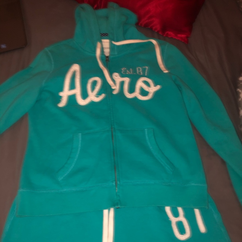 Aeropostale sweatsuit